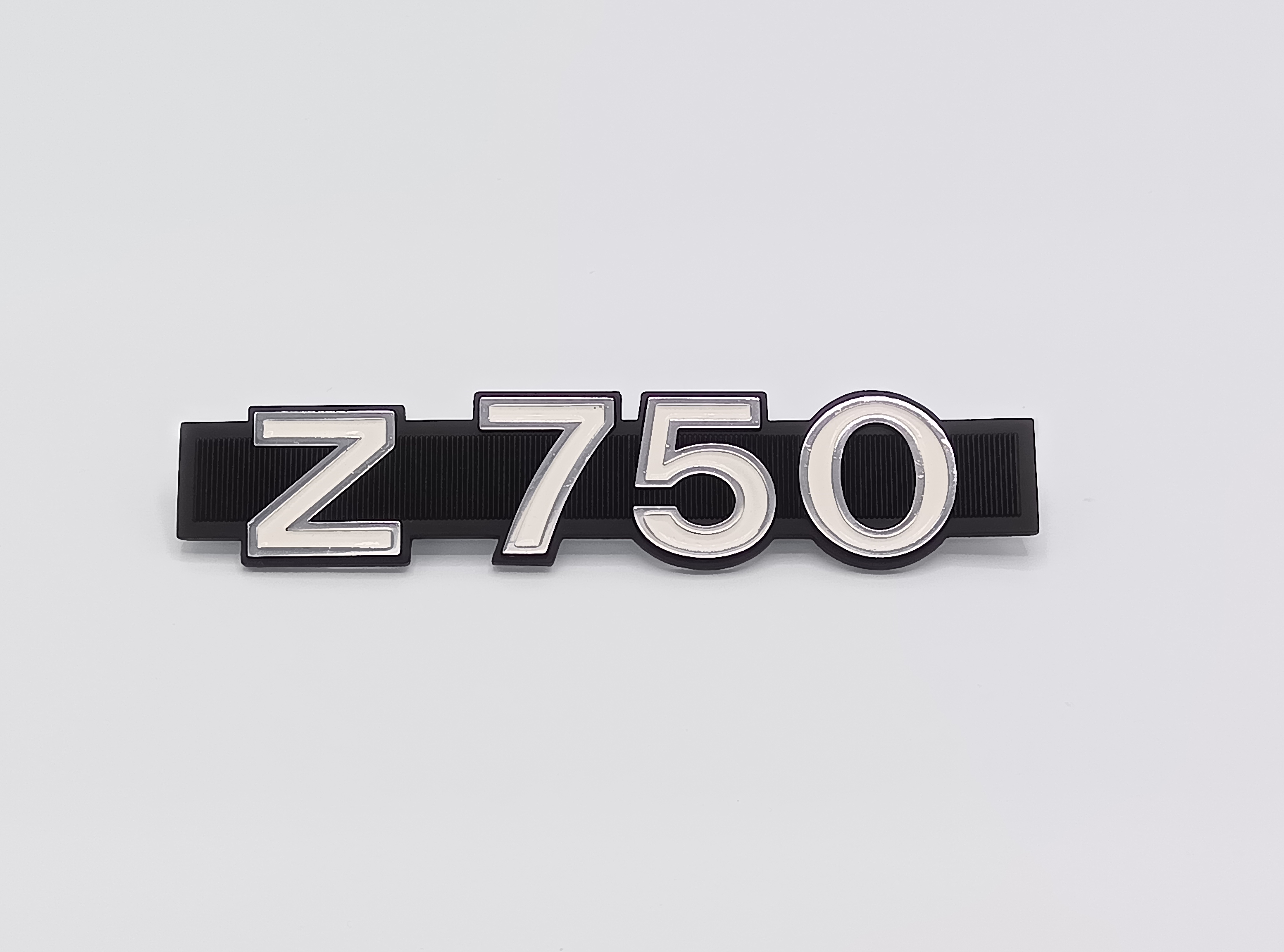 1978年～1982年 KZ750 SIDE COVER EMBLEM "Z750"